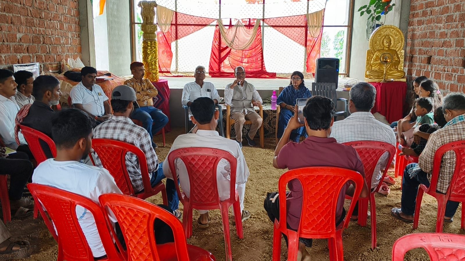 पंचायती राज व्यवस्था की वास्तविक ताकत ग्राम सभा है – डॉ. चंद्रशेखर प्राण पंचायती राज व्यवस्था की वास्तविक ताकत ग्राम सभा है – डॉ. चंद्रशेखर प्राण